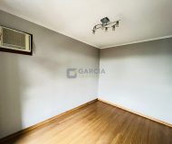 Apartamento com 60m², 2 dormitórios, 1 vaga no bairro São Sebastião em Porto Alegre