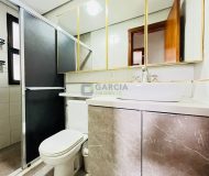 Apartamento com 60m², 2 dormitórios, 1 vaga no bairro São Sebastião em Porto Alegre