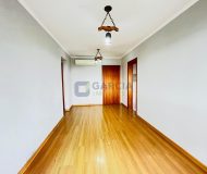 Apartamento com 60m², 2 dormitórios, 1 vaga no bairro São Sebastião em Porto Alegre
