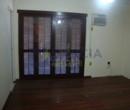 Prédio com 120m², 3 dormitórios, 1 vaga no bairro Sarandi em Porto Alegre