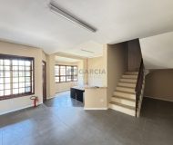 Casa com 170m², 2 dormitórios, 1 suíte, 2 vagas no bairro Sarandi em Porto Alegre