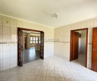 Casa com 170m², 2 dormitórios, 1 suíte, 2 vagas no bairro Sarandi em Porto Alegre