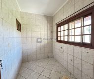 Casa com 170m², 2 dormitórios, 1 suíte, 2 vagas no bairro Sarandi em Porto Alegre