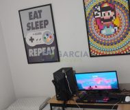 Apartamento com 45m², 2 dormitórios, 1 vaga no bairro Rubem Berta em Porto Alegre