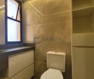 Apartamento com 57m², 2 dormitórios, 1 vaga no bairro Petrópolis em Porto Alegre