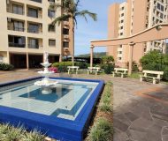 Apartamento com 57m², 2 dormitórios, 1 vaga no bairro Petrópolis em Porto Alegre