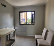 Apartamento com 57m², 2 dormitórios, 1 vaga no bairro Petrópolis em Porto Alegre