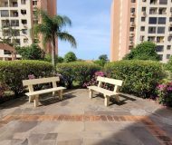 Apartamento com 57m², 2 dormitórios, 1 vaga no bairro Petrópolis em Porto Alegre