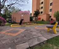 Apartamento com 57m², 2 dormitórios, 1 vaga no bairro Petrópolis em Porto Alegre