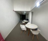 Loja com 143m² no bairro Vila Ipiranga em Porto Alegre