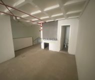 Loja com 143m² no bairro Vila Ipiranga em Porto Alegre