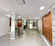 Loja com 70m² no bairro Passo da Areia em Porto Alegre