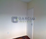 Apartamento com 51m², 2 dormitórios, 1 vaga no bairro Passo da Areia em Porto Alegre
