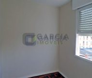 Apartamento com 51m², 2 dormitórios, 1 vaga no bairro Passo da Areia em Porto Alegre