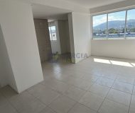 Apartamento com 74m², 3 dormitórios, 1 suíte, 2 vagas no bairro Partenon em Porto Alegre