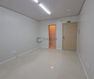 Sala Comercial com 25m² no bairro Sarandi em Porto Alegre