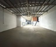 Depósito com 240m² no bairro Sarandi em Porto Alegre