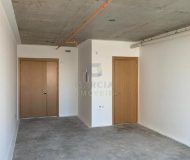 Sala Comercial com 38m² no bairro Passo da Areia em Porto Alegre