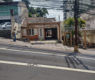 Depósito com 570m², 2 dormitórios, 30 vagas no bairro Floresta em Porto Alegre