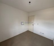 Apartamento com 60m², 2 dormitórios, 1 suíte, 1 vaga no bairro São Sebastião em Porto Alegre