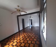 Casa com 134m², 2 dormitórios, 3 vagas no bairro Sarandi em Porto Alegre