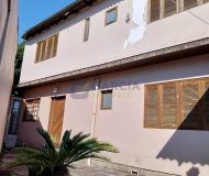 Casa com 201m², 4 dormitórios, 4 vagas no bairro Santa Rosa de Lima em Porto Alegre