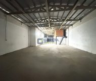 Depósito com 240m² no bairro Sarandi em Porto Alegre