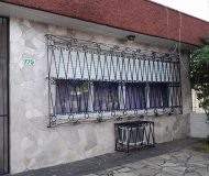 Casa com 254m², 2 dormitórios, 1 suíte, 5 vagas no bairro Sarandi em Porto Alegre