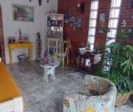 Casa com 164m², 3 dormitórios, 1 suíte, 3 vagas no bairro Cascata em Porto Alegre