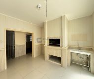 Casa com 350m², 7 dormitórios, 1 suíte, 4 vagas no bairro Sarandi em Porto Alegre