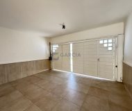 Casa com 350m², 7 dormitórios, 1 suíte, 4 vagas no bairro Sarandi em Porto Alegre