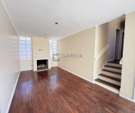 Casa com 350m², 7 dormitórios, 1 suíte, 4 vagas no bairro Sarandi em Porto Alegre