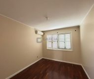 Casa com 350m², 7 dormitórios, 1 suíte, 4 vagas no bairro Sarandi em Porto Alegre