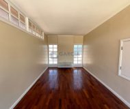 Casa com 350m², 7 dormitórios, 1 suíte, 4 vagas no bairro Sarandi em Porto Alegre