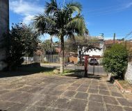Terreno com 410m², 1 vaga no bairro Jardim Sabará em Porto Alegre