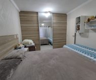 Casa com 170m², 4 dormitórios, 1 suíte, 2 vagas no bairro Sarandi em Porto Alegre