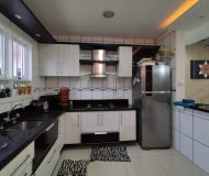 Casa com 170m², 4 dormitórios, 1 suíte, 2 vagas no bairro Sarandi em Porto Alegre