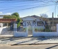 Casa com 82m², 2 dormitórios, 1 suíte, 5 vagas no bairro Sarandi em Porto Alegre