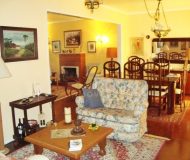 Casa com 550m², 5 dormitórios, 4 vagas no bairro Chácara das Pedras em Porto Alegre