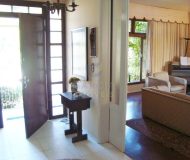 Casa com 550m², 5 dormitórios, 4 vagas no bairro Chácara das Pedras em Porto Alegre