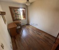 Apartamento com 110m², 3 dormitórios, 1 suíte no bairro Jardim Itu em Porto Alegre