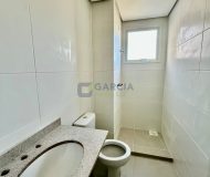 Apartamento com 87m², 3 dormitórios, 1 suíte, 1 vaga no bairro Passo da Areia em Porto Alegre