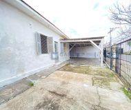 Casa com 100m², 2 dormitórios, 3 vagas no bairro Sarandi em Porto Alegre