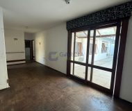 Casa com 396m², 4 dormitórios, 1 suíte, 4 vagas no bairro Jardim Lindóia em Porto Alegre