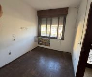 Casa com 396m², 4 dormitórios, 1 suíte, 4 vagas no bairro Jardim Lindóia em Porto Alegre
