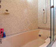 Casa com 381m², 4 dormitórios, 1 suíte, 4 vagas no bairro Chácara das Pedras em Porto Alegre