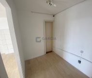 Loja com 45m² no bairro Jardim Sabará em Porto Alegre