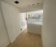 Loja com 45m² no bairro Jardim Sabará em Porto Alegre