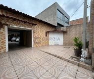 Casa com 181m², 2 dormitórios, 1 suíte, 7 vagas no bairro Sarandi em Porto Alegre