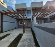 Casa com 187m², 3 dormitórios, 1 suíte, 2 vagas no bairro Sarandi em Porto Alegre
